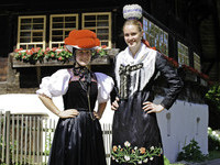 Ritterhof und Trachten (Bildnachweis: Stadt Wolfach Fotograf: Dieter Wissing)