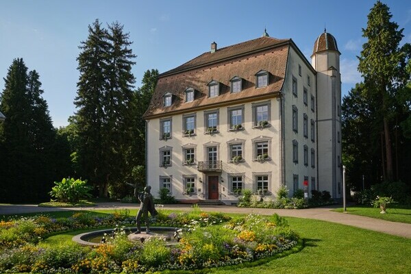 Hochrheinmuseum Schloss Schönau Copyright: (© Tourismus- und Kulturamt Bad Säckingen ) Hochrheinmuseum Schloss Schönau Copyright: (© Tourismus- und Kulturamt Bad Säckingen )